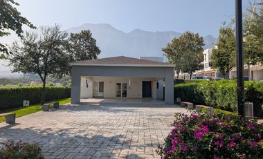 CASA EN VENTA EN ESPACIO CUMBRES IRWIN MONTERREY