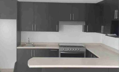 Amplia casa en renta dentro de coto privado