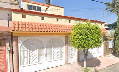 VENTA DE CASA EN FRACCIONAMIENTO VALLE DE ARAGÓN 3ERA SECCION ECATEPEC