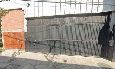 Bodega Nave Industrial en Venta en Iztacalco cerca Viaducto Río de la Piedad