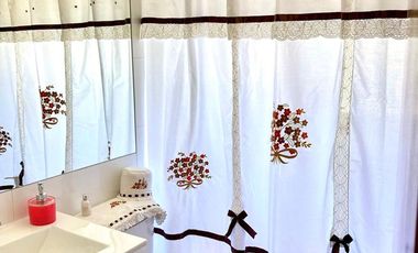 I. Holzapfel #639. Amplia Casa 4D4B en Lomas de Montemar