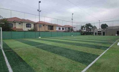 En venta amplia casa esquinera en Urbanización Terrasol, Km, 5 via a Samborondón