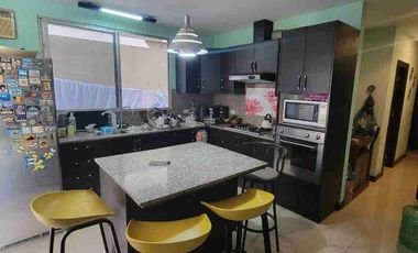 En venta amplia casa esquinera en Urbanización Terrasol, Km, 5 via a Samborondón