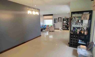 En venta amplia casa esquinera en Urbanización Terrasol, Km, 5 via a Samborondón