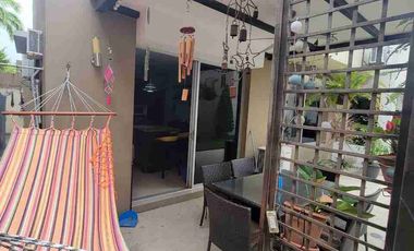 En venta amplia casa esquinera en Urbanización Terrasol, Km, 5 via a Samborondón