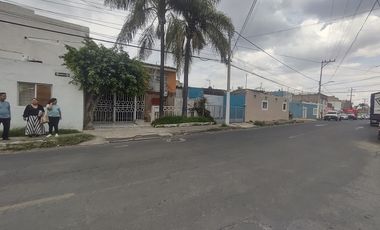 CASA EN RENTA Y VENTA EN AV TESISTÁN COLONIA SAN JOSÉ ZAPOPAN JALISCO.