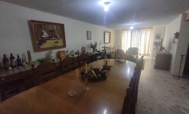 CASA EN RENTA Y VENTA EN AV TESISTÁN COLONIA SAN JOSÉ ZAPOPAN JALISCO.