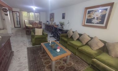 CASA EN RENTA Y VENTA EN AV TESISTÁN COLONIA SAN JOSÉ ZAPOPAN JALISCO.