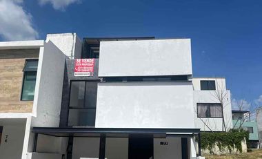 CASA EN VENTA FRACC. MADEIRAS I ZAPOPAN; JALISCO.