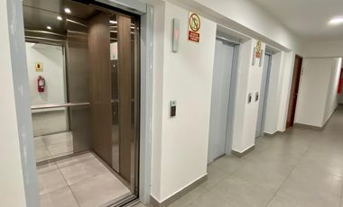 Golf Los Inkas Piso 7 con Estacionamiento