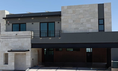 RESIDENCIA EN VENTA ZONA VALLES