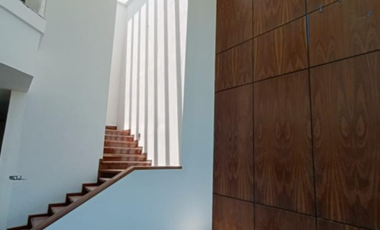 RESIDENCIA EN VENTA ZONA VALLES