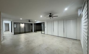 Casa de 1 piso, con 3 recámaras y piscina.