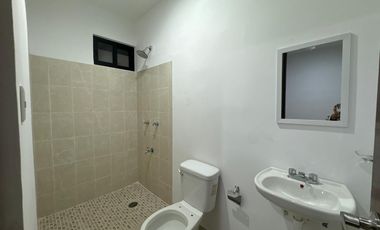 Casa de 1 piso, con 3 recámaras y piscina.