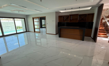 RESIDENCIA EN VENTA ZONA VALLES