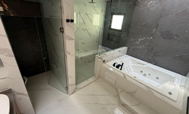 RESIDENCIA EN VENTA ZONA VALLES