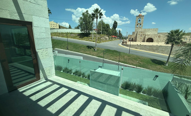 RESIDENCIA EN VENTA ZONA VALLES