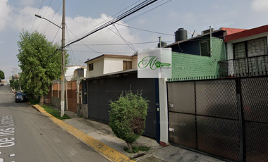 CASA ADJUDICADA EN VENTA RECIAL EL DORADO TLANEPANTLA CERCA DE MULTIPLAZA ARBOLEDAS