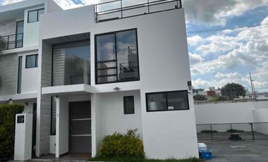 venta de casa en la carcaña