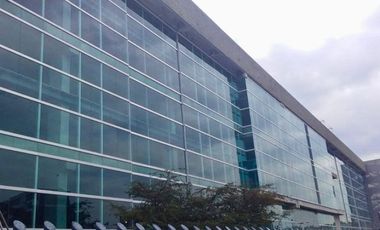 Oficina de 1,591 m² en Renta en Edificio Megaport