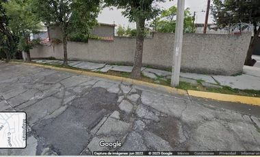 Casa con terreno excedente