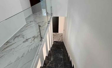 Casa nueva en venta en Boca del Río, Colonia El Morro, a solo 5 cuadras de la playa, 3 recámaras, con acabados de lujo.