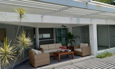 Casa con alberca en Club de Golf