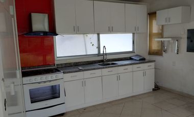 Casa con alberca en Club de Golf