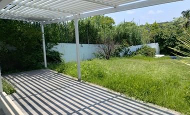 Casa con alberca en Club de Golf