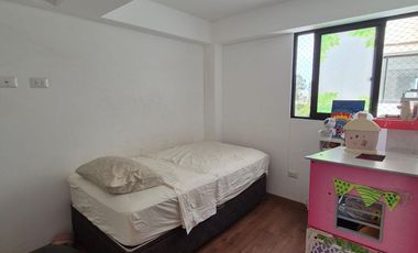 DEPARTAMENTO DÚPLEX EN SAN BORJA – AMPLIO Y LISTO PARA VIVIR/VISTA EXTERNA 4 DORMITORIOS Y BALCON