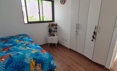 DEPARTAMENTO DÚPLEX EN SAN BORJA – AMPLIO Y LISTO PARA VIVIR/VISTA EXTERNA 4 DORMITORIOS Y BALCON