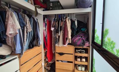 DEPARTAMENTO DÚPLEX EN SAN BORJA – AMPLIO Y LISTO PARA VIVIR/VISTA EXTERNA 4 DORMITORIOS Y BALCON