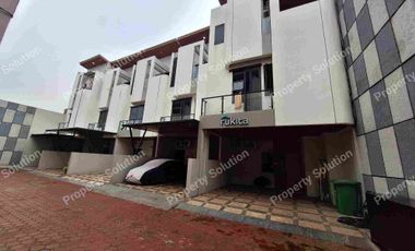 EDISI LEBARAN!! RUMAH BARU DI UTAN KAYU DEKAT UNJ RAWAMANGUN
