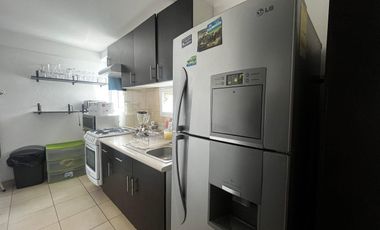 Departamento con alberca y vigilancia