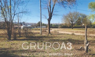 SE VENDE LOTE EN POTRERO DE GARAY SOBRE AV COSTANERA -811