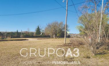 SE VENDE LOTE EN POTRERO DE GARAY SOBRE AV COSTANERA -811