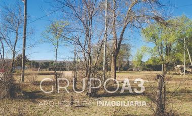 SE VENDE LOTE EN POTRERO DE GARAY SOBRE AV COSTANERA -811