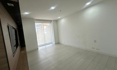 DEPARTAMENTO DE RENTA, GONZALEZ SUAREZ CON LINEA BLANCA O AMOBLADO