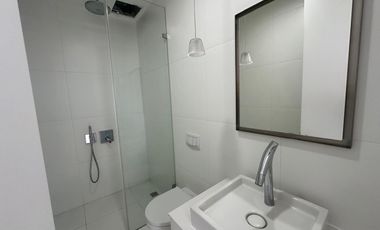 DEPARTAMENTO DE RENTA, GONZALEZ SUAREZ CON LINEA BLANCA O AMOBLADO