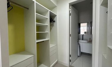 DEPARTAMENTO DE RENTA, GONZALEZ SUAREZ CON LINEA BLANCA O AMOBLADO