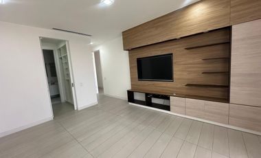 DEPARTAMENTO DE RENTA, GONZALEZ SUAREZ CON LINEA BLANCA O AMOBLADO