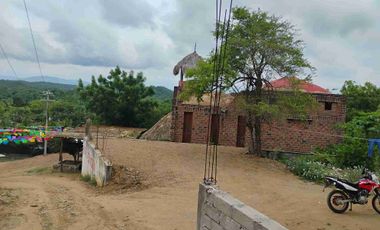 Terreno en la entrada de VENTANILLA  OAXACA de 30 x 25 Metros.