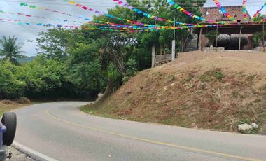 Terreno en la entrada de VENTANILLA  OAXACA de 30 x 25 Metros.