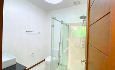 𝗙𝗼𝗿 𝗦𝗮𝗹𝗲: 𝗕𝗮𝗹𝗶𝗻𝗲𝘀𝗲-𝗜𝗻𝘀𝗽𝗶𝗿𝗲𝗱 𝗨𝗿𝗯𝗮𝗻 𝗩𝗶𝗹𝗹𝗮 𝗶𝗻 𝗗𝘂𝗺𝗮𝗴𝘂𝗲𝘁𝗲 𝗖𝗶𝘁𝘆