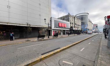 Se arrienda local comercial con excelente ubicación en centro de Temuco