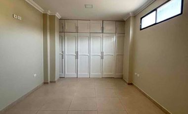 Departamento de 3 Dormitorios en Cdla Privada Girasoles (Ceibos)