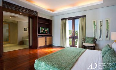 FREEHOLD | LUXURY VILLA IN A PRESTIGIOUS ESTATE IN SEMINYAK