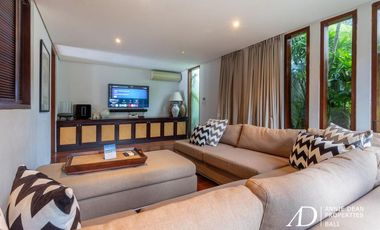 FREEHOLD | LUXURY VILLA IN A PRESTIGIOUS ESTATE IN SEMINYAK