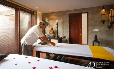 FREEHOLD | LUXURY VILLA IN A PRESTIGIOUS ESTATE IN SEMINYAK