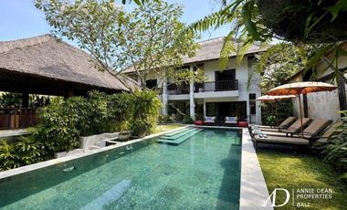 FREEHOLD | BALINESE-STYLE VILLA WITHIN GATED ESTATE IN PERERENAN